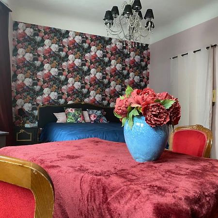Apartamento The Pink Studio - Exceptional Location In City Center - Unique & Elegant Namur Exterior foto